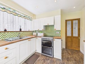 Kitchen alternative view- click for photo gallery